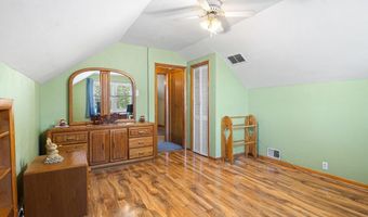 300 W 3RD Ave, Barrington, NJ 08007