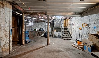 25 Manhattan Ave, Bridgeport, CT 06606