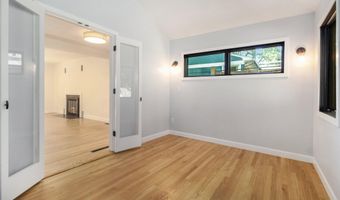 1122 Mixtwood St, Ann Arbor, MI 48103