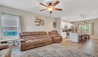 33 Chinquapin St, Beaufort, SC 29906