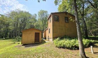 8 Running Bear Ln, Albrightsville, PA 18210