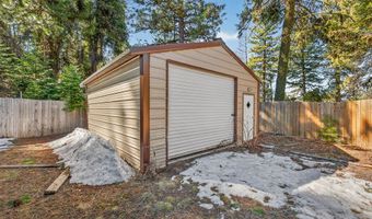 1649 Crown Point Pkwy, Cascade, ID 83611