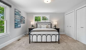 2050 Camelot Rd, Ann Arbor, MI 48104
