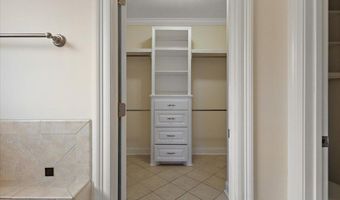 341 Austin Cir, Brandon, MS 39047