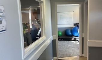 40 S River Rd, Bedford, NH 03110