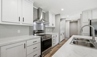 1434 Polly Island Rd, Autryville, NC 28318