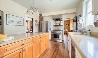 196 Ellsworth St, Bridgeport, CT 06605