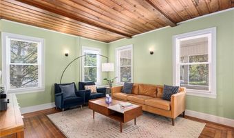 163 Bluff Ave, Cranston, RI 02905