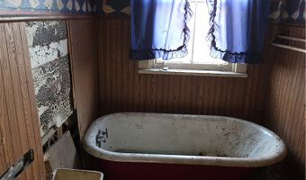 415 Sarah St, Aliquippa, PA 15001