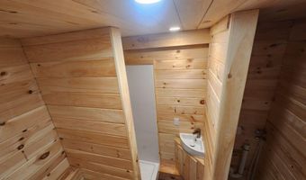105 Gales Rd, Abbot, ME 04406