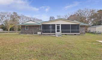 402 Chippendale Ln, Bonneau, SC 29431