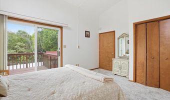 242 Colonial Ter, Albrightsville, PA 18210