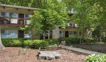 4335 AMERICANA Dr 203, Annandale, VA 22003