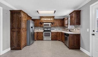 608 Surrey Ln, Benton, AR 72015