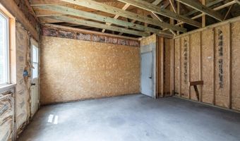 355 N 8th St, Arlington, NE 68002