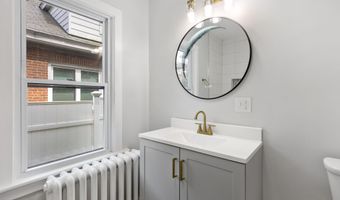 979 Washington Ave, Albany, NY 12206