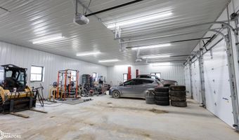 23249 Maple Rdg, Adel, IA 50003