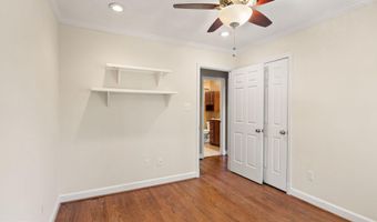 2345 S ROLFE St S, Arlington, VA 22202