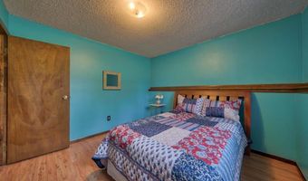 2305 Tresler Ave, Cody, WY 82414