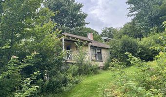 618 Cottage Rd, Averill, VT 05903