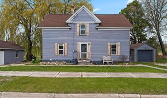 1215 NAVARINO St, Algoma, WI 54201