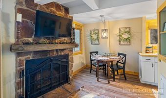 40 Hemlock Hl B, Banner Elk, NC 28604