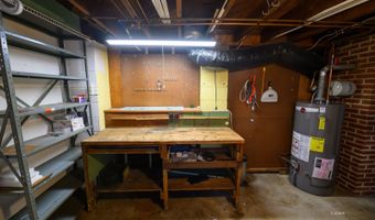 43 Pomeroy Rd, Athens, OH 45701