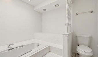 1062 Shady Ln, Ashland, OH 44805