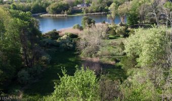 6 Hidden Valley Rd, Andover, NJ 07860