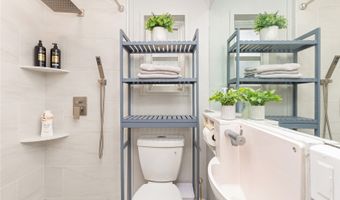 1508 Kewalo St 101B, Honolulu, HI 96822