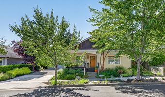 414 Parkside Dr, Ashland, OR 97520