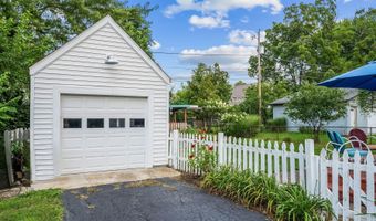 156 E Weisheimer Rd, Columbus, OH 43214