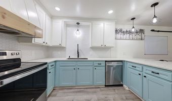 1477 Lake Dr, Bainbridge, GA 39817