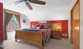 2200 S GREENVIEW St, Appleton, WI 54915