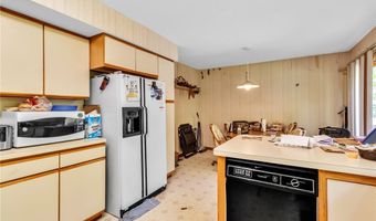 113 Meadow Spring Ln, Amherst, NY 14051