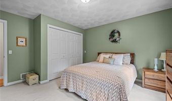 329 Wickham Rd, North Kingstown, RI 02852