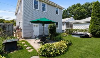 93 Whipple Ave, Cranston, RI 02920