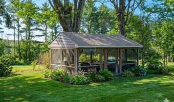 109 Sahagian Rd, Belgrade, ME 04917