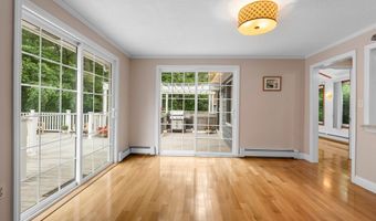 11 Farrwood Dr, Andover, MA 01810