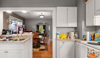 733 W GRANT St, Appleton, WI 54914