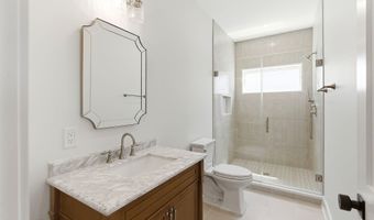 56 W Washington Ave, Atlantic Highlands, NJ 07716