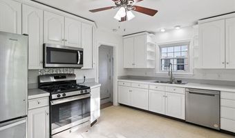 1134 Hutchins Ave, Ann Arbor, MI 48103