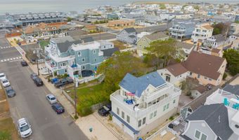 221 11th St, Beach Haven, NJ 08008