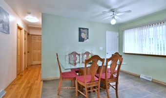 511 W BYRON Ave, Addison, IL 60101