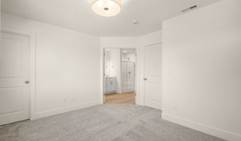 18933 SW Hazelwood Ln L-9, Beaverton, OR 97078