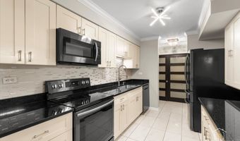 1615 E CENTRAL Rd 218C, Arlington Heights, IL 60005