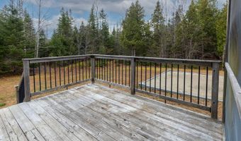 183 Skyline Rd, Bangor, ME 04401