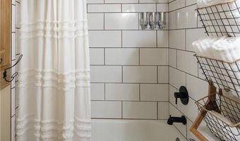 40 Hemlock Hl B, Banner Elk, NC 28604