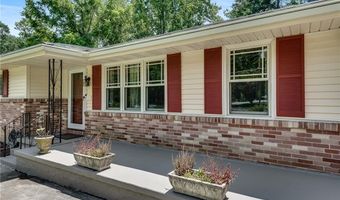 2821 Laurel Ridge Dr, Decatur, GA 30033