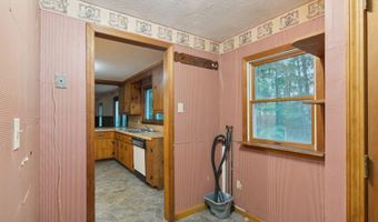 240 River Rd, Arundel, ME 04046